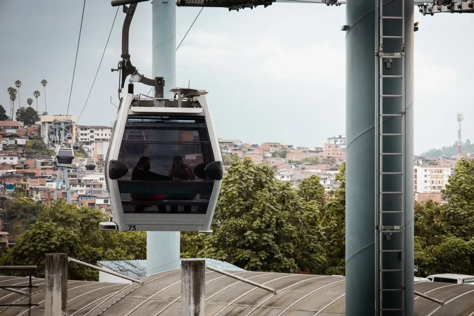 Usuarios se vieron perjudicados por la suspensión provisional del cable aéreo en Manizales y Villamaría.