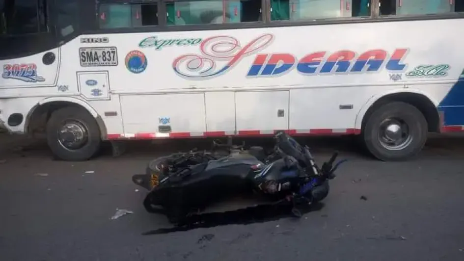 Este es el accidente en el que resultó lesionado el motociclista.
