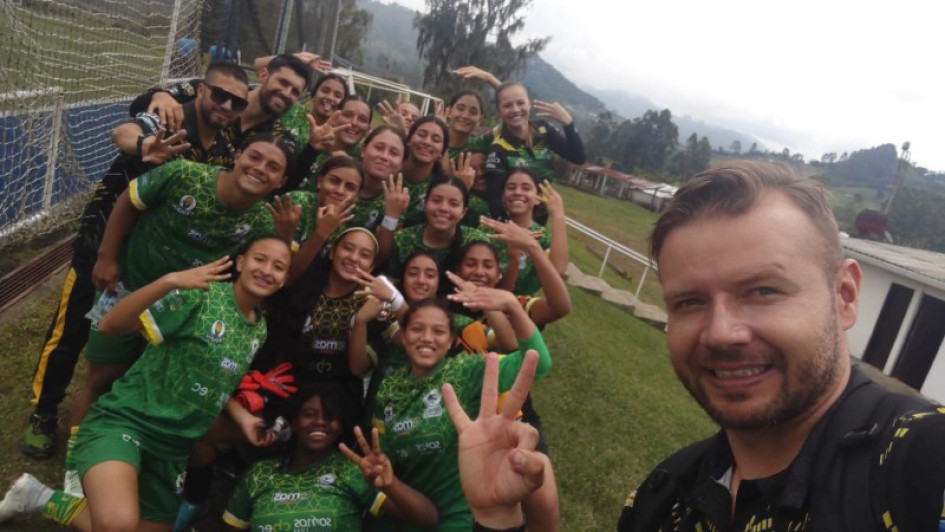 El equipo de la Selección Caldas que ganó su primer partido en el Zonal Nacional Sub-17 de Fútbol Femenino que se disputa en Pereira.