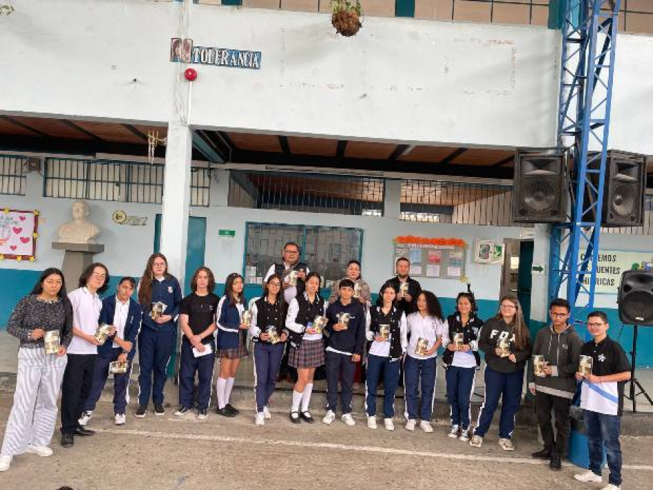 Grupo de estudiantes escritores del Pío XI, de Aranzazu.