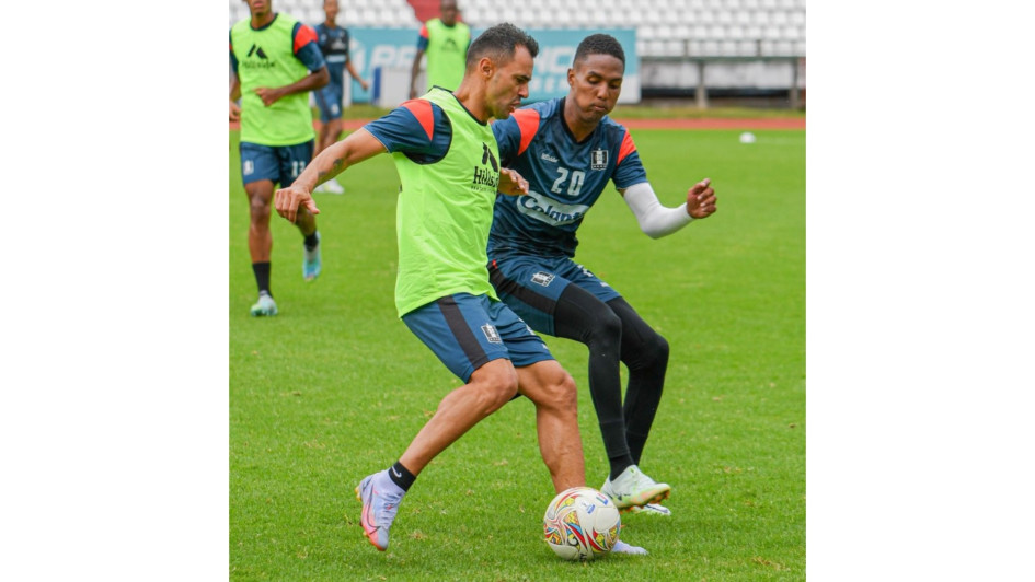 Marlon Piedrahíta y Alejandro García, titulares hoy con el Once Caldas en juego clave con el Atlético Huila. La cita es a las 8:20 de la noche en el estadio Palogrande.