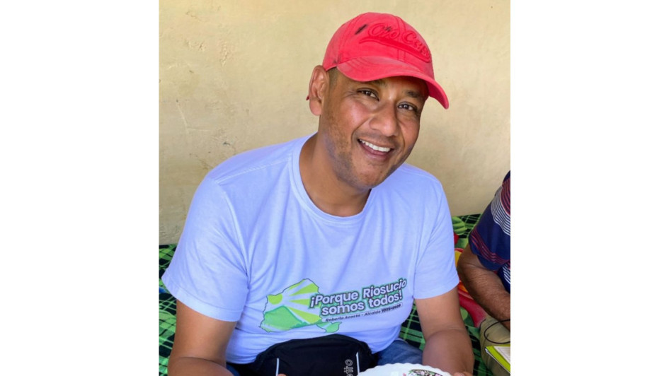 Roberto Acosta Perilla.