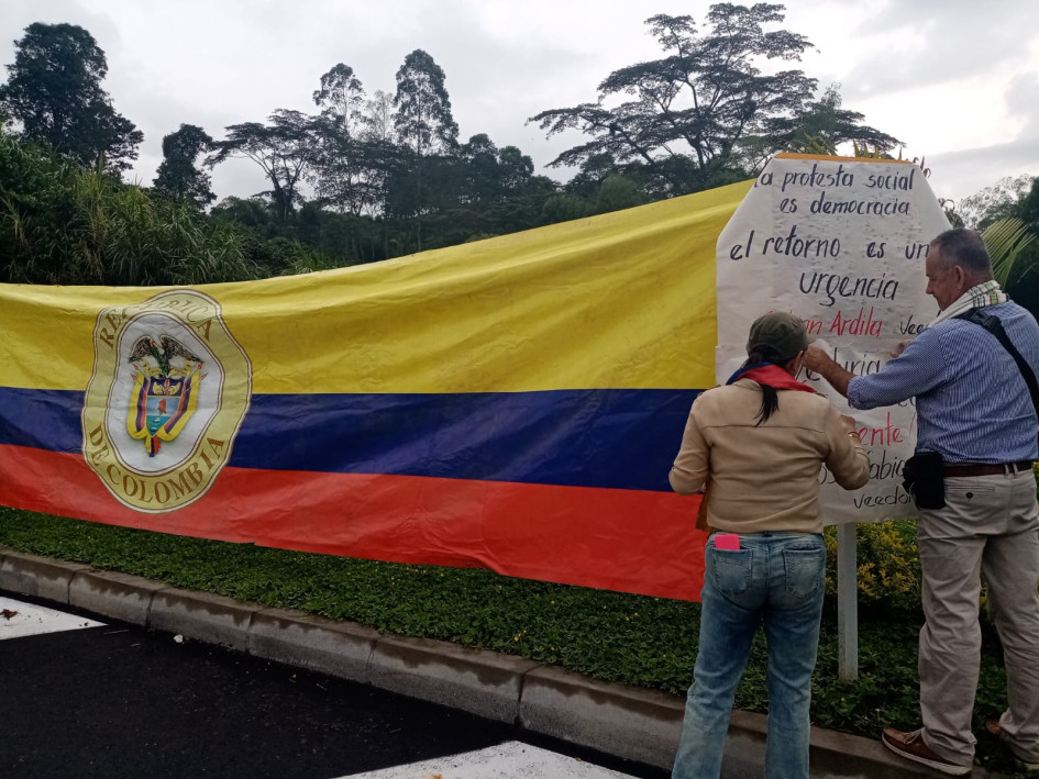 La comunidad educativa de La Y, sector rural entre ambos municipios, ya había manifestado la necesidad de una glorieta en este punto.