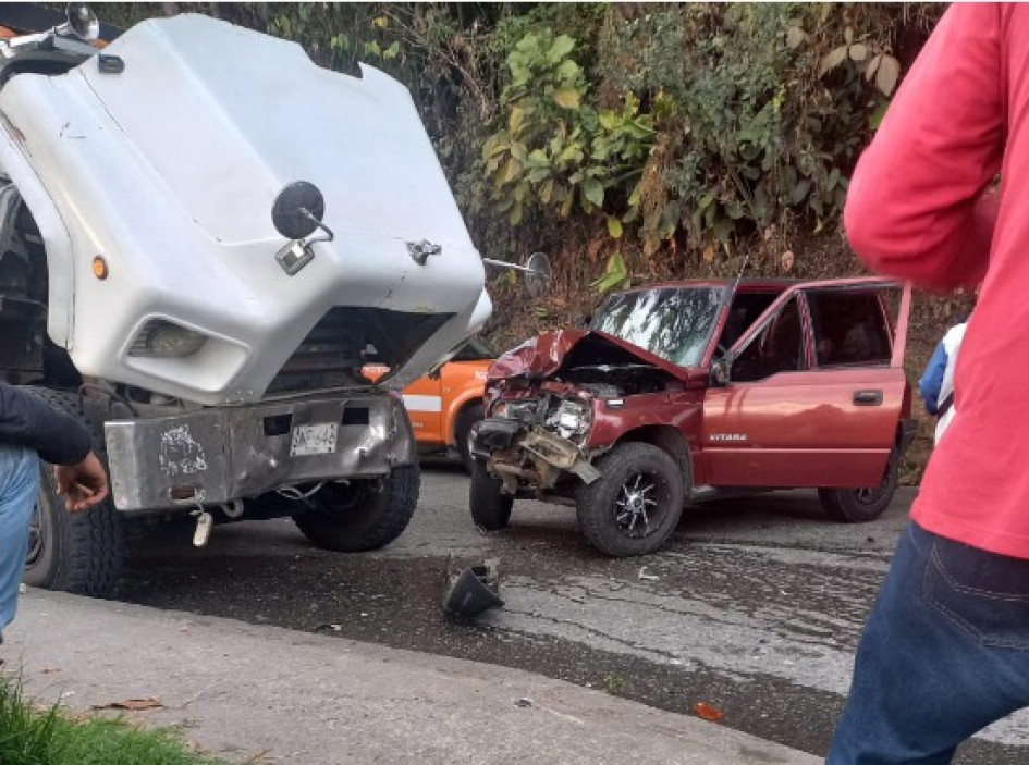 Así quedaron los automotores luego del choque.