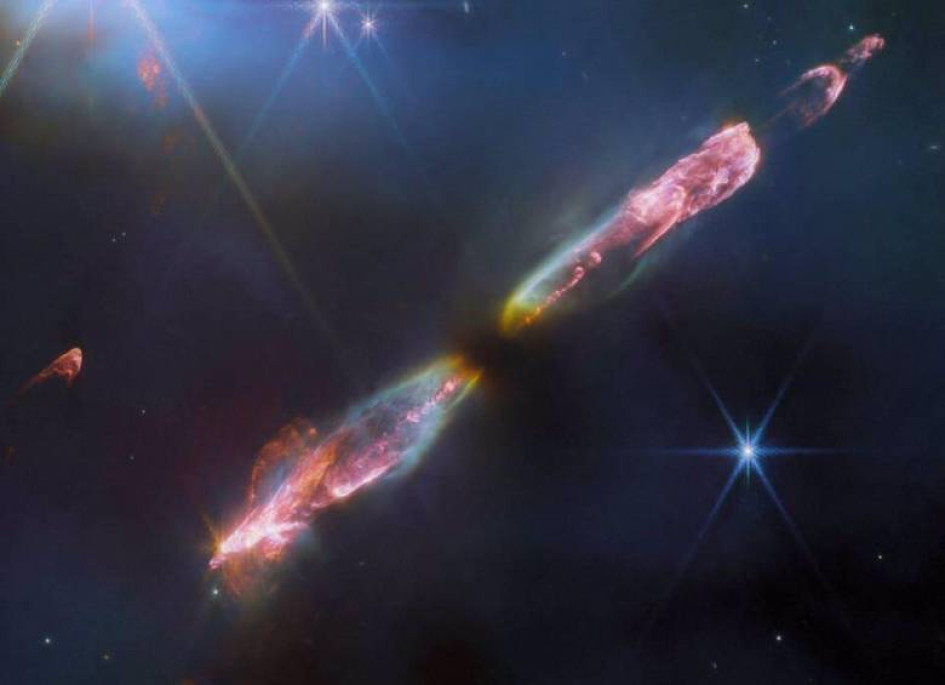 La imagen muestra a Herbig-Haro 211 (HH 211), localizado a unos 1.000 años luz de la Tierra, en la constelación de Perseo