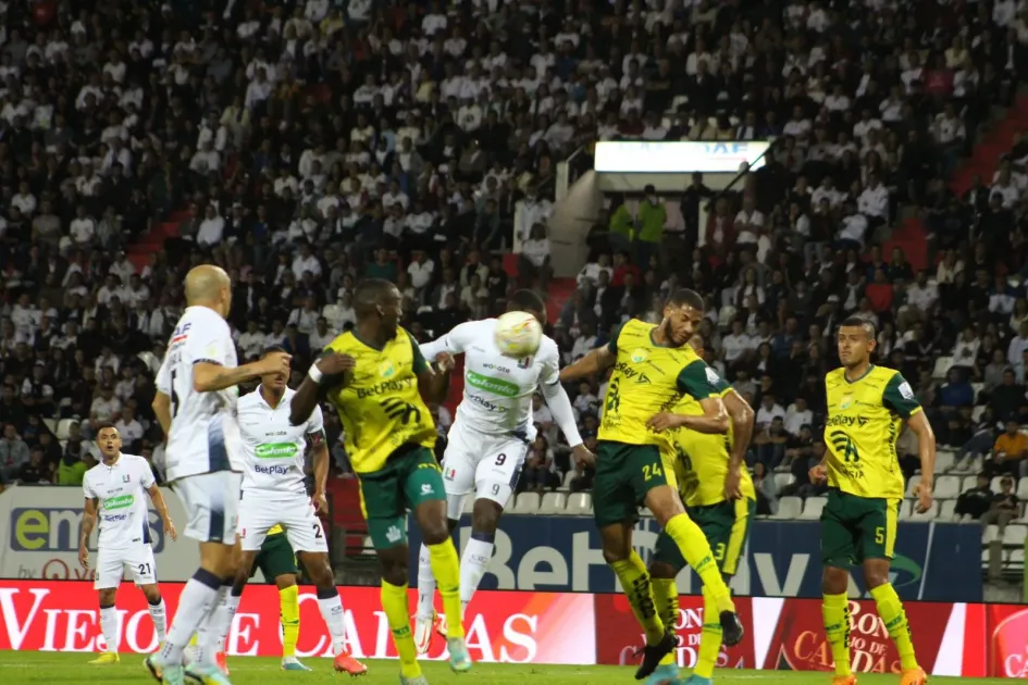 Primera derrota como local del Once Caldas, sucedió este lunes ante Atlético Huila.