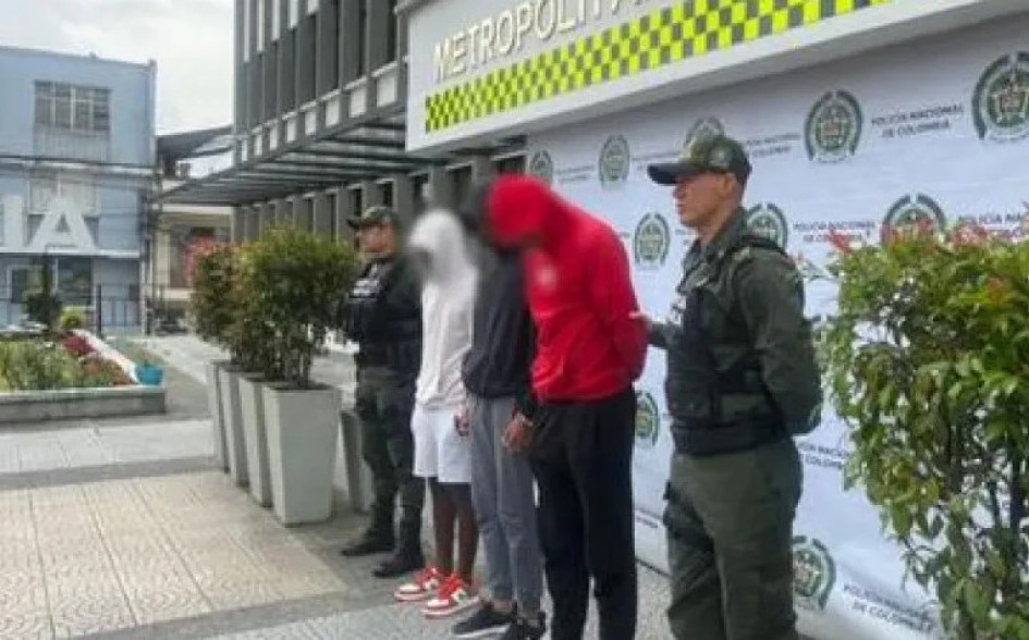 Los futbolistas detenidos en abril: Guy Esteban García, Devinson Fernando Mateus y Santiago Mera.