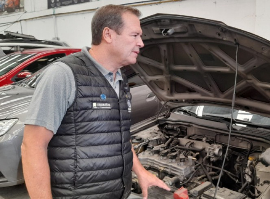 Rafael Salazar, propietario de Rasautos