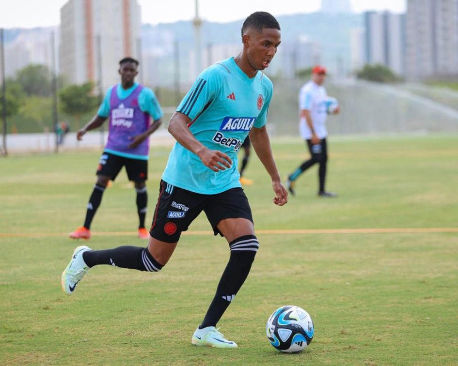 El manizaleño Alejandro García, volante del Once Caldas, en la pasada convocatoria de la Selección Colombia Sub-23.