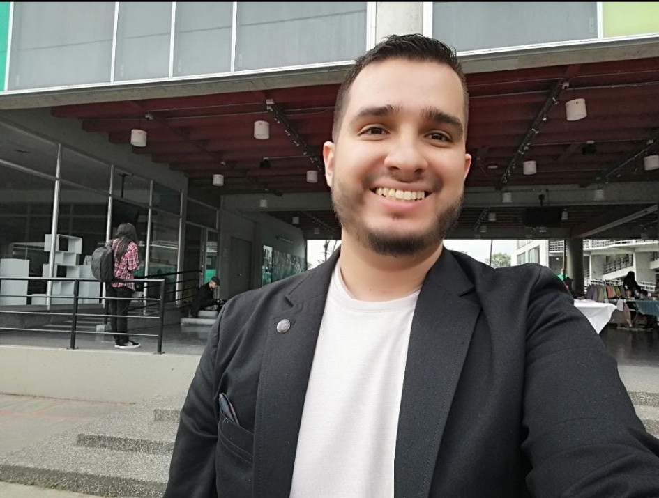 Luis Alejandro González escogerá hoy, luego de surtir las etapas del Concurso Docente desde el 2021, su sede educativa de trabajo, en zona urbana de Manizales