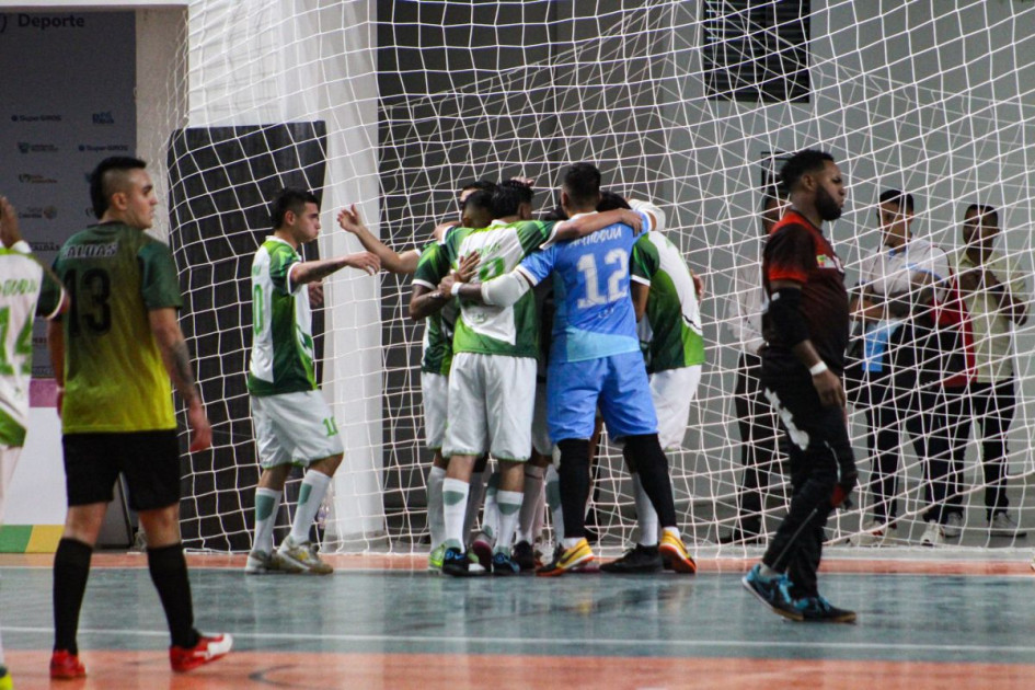 La imagen de la última jugada. El gol para los antioqueños, lo que significó su clasificación y la eliminación para Caldas.