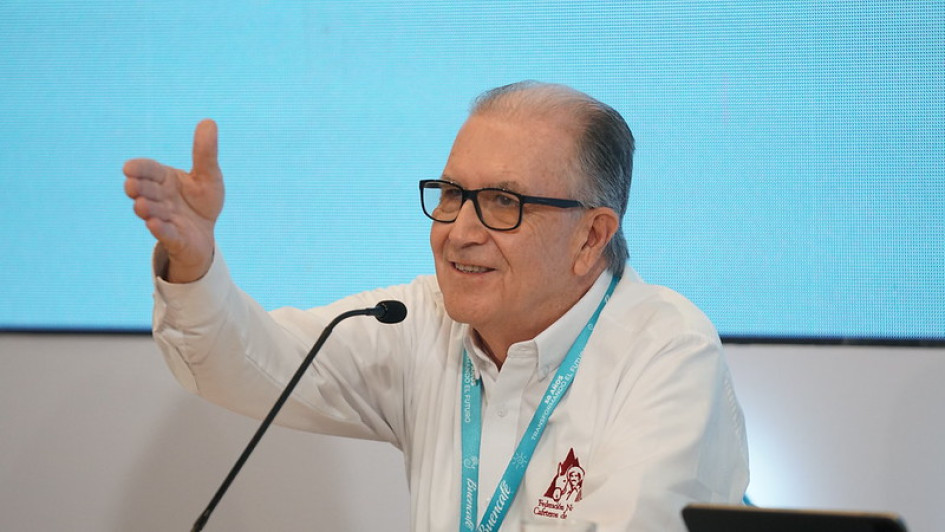 Elías Mejía, presidente del 92.º Congreso, se refirió a la creación de instancias paralelas, promovidas por el Gobierno, frente al ministro de Hacienda.