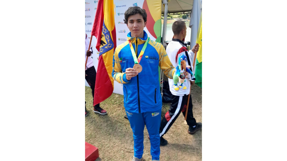 El deportista que representa a Caldas se ubicó en el tercer lugar en la prueba de overall masculino. El esquí náutico suma tres bronces para el departamento.