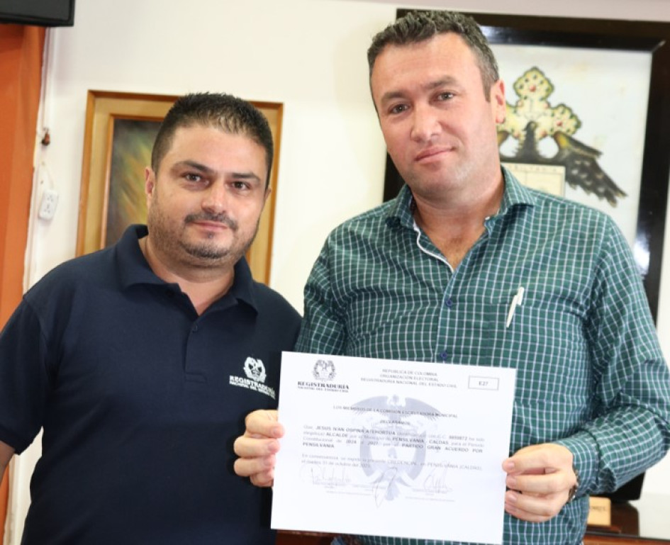 Recibió la credencial Foto|Rubén Darío López|LA PATRIA