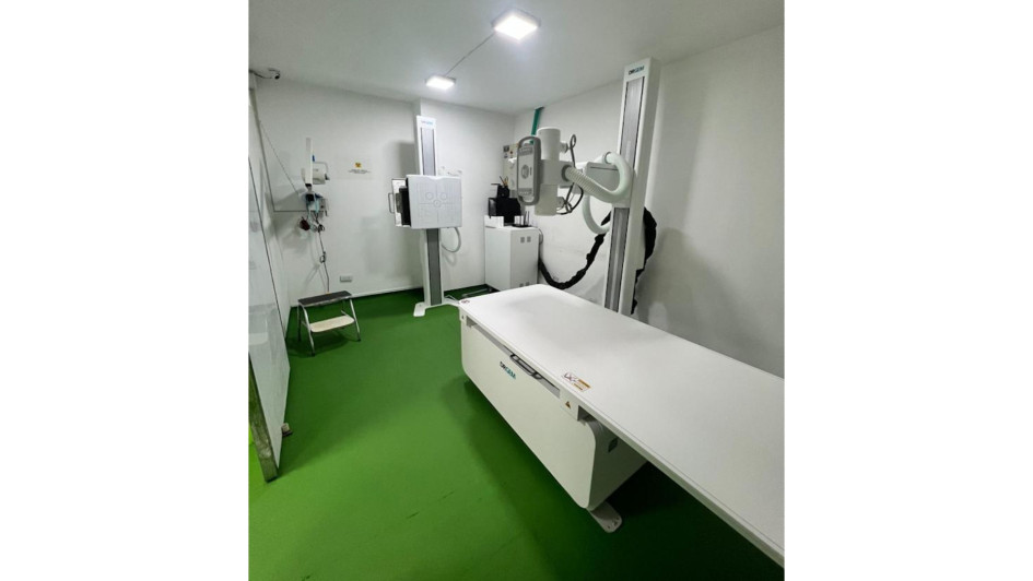 Este es el equipo de rayos X que llegó al Hospital San José, de Samaná, para modernizar sus intervenciones.