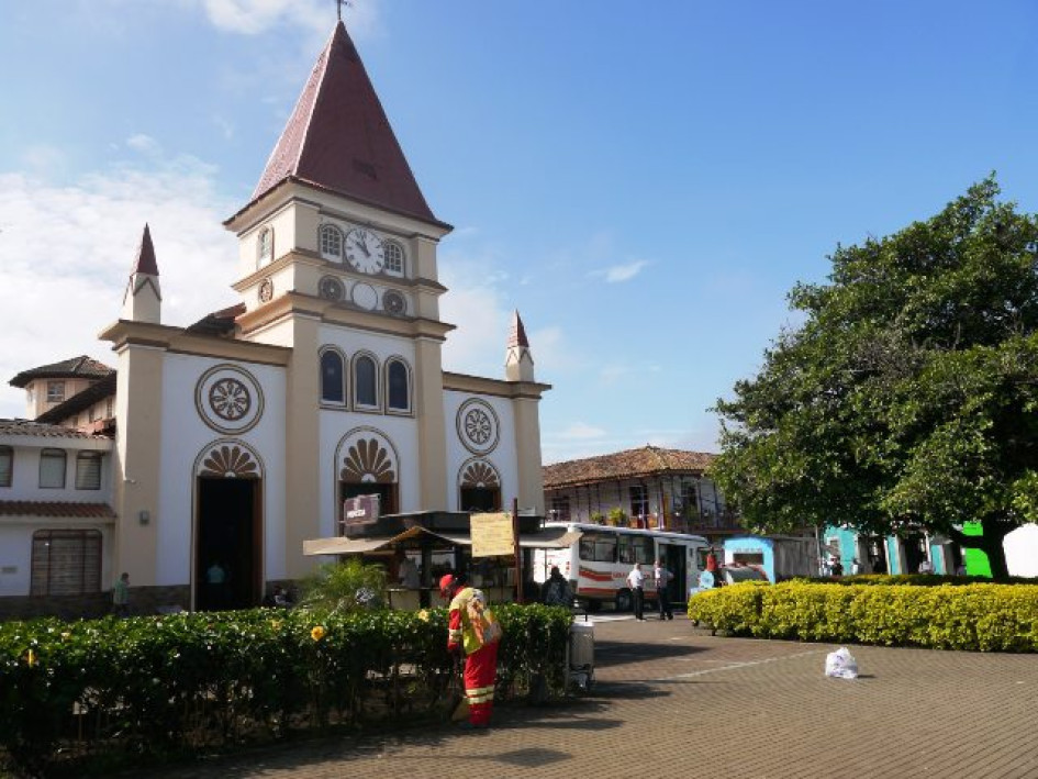 Parque principal de Villamaría (Caldas)