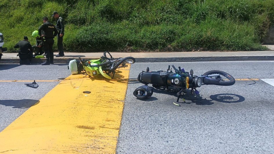 Dos hombres, de 23 y 29 años, resultaron lesionados tras colisionar de frente. El primero, de acuerdo con el reporte del GER, estaba en estado de embriaguez.