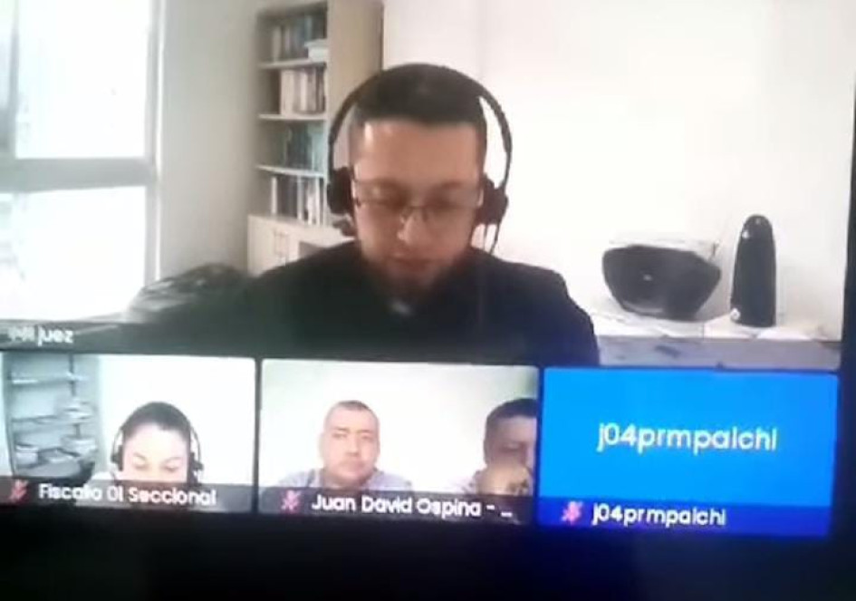 Gustavo Adolfo Rojas, inspector de sanidad del municipio, está suspendido por 195 días por control interno de la Alcaldía. Su abogado publicó un video del juicio.