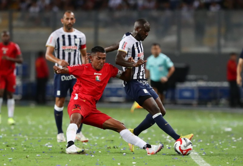 La primera aparición del Once Caldas dejó muchas dudas futbolísticas. Perdió 2-0 con Alianza Lima y el sábado debutará ante el Boyacá Chicó.
