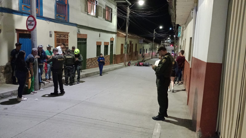 El accidente ocurrió en la carrera 3, entre las calles 8 y 9 de Pácora (Caldas), a las 8:00 p.m. de este domingo.