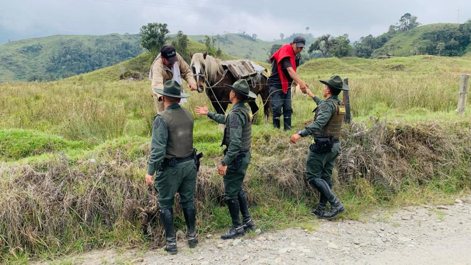 La Policía hizo un recorrido por varias veredas de Villamaría y dio un parte de tranquilidad a los vecinos.