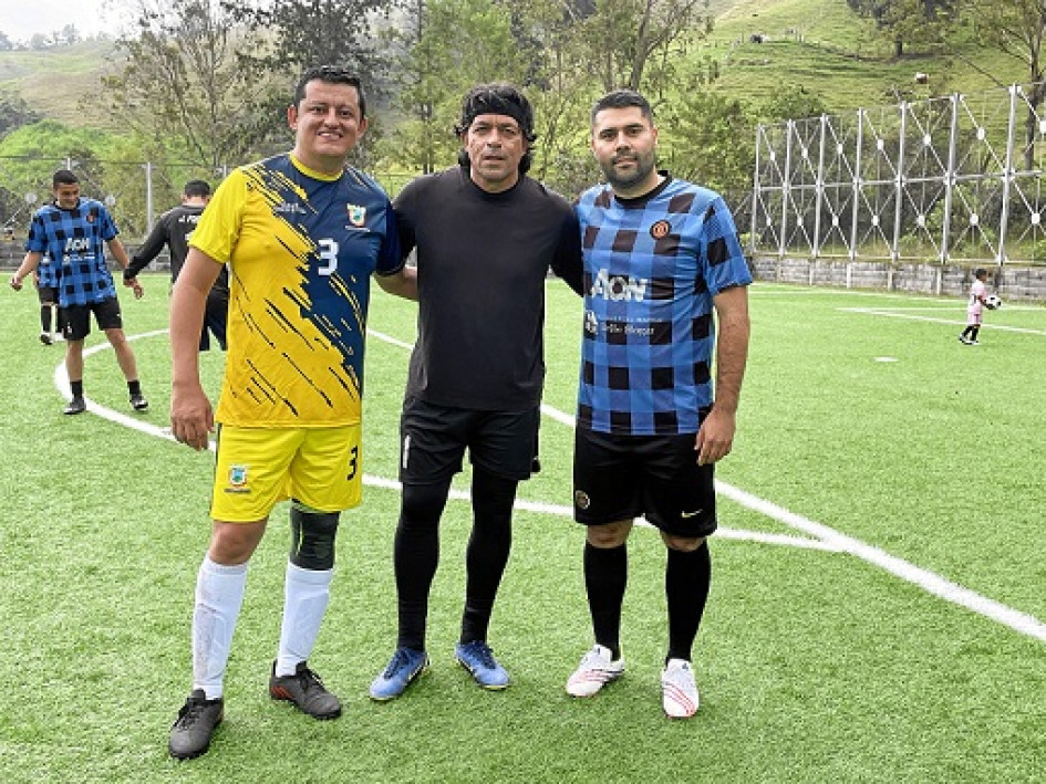 Alcaldes y exprofesionales, futbolistas Foto|Diego Salgado|LA PATRIA