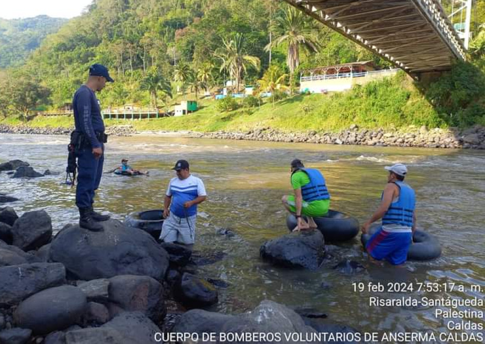 Bomberos-buscan-a-joven-que-perdio-la-vida-en-el-rio-cauca