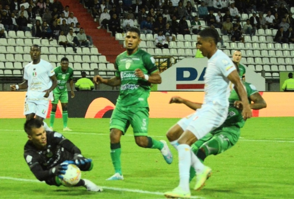 Alejandro García volvió a ser titular con el Once Caldas después de su paso por la Selección Colombia Sub-23 en el Preolímpico de Venezuela. Le faltó claridad para conducir al equipo a la victoria ante La Equidad.