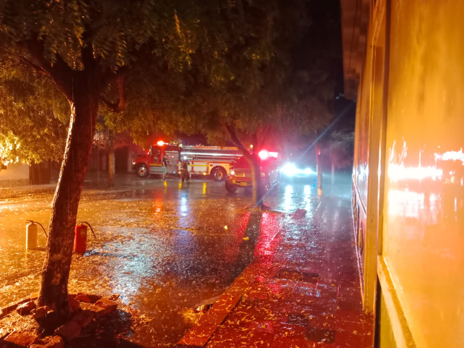 La conflagración ocurrió en el barrio Conejo. No se registraron lesionados.