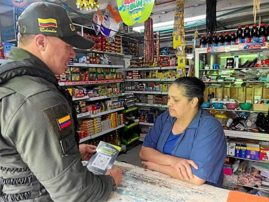 El Gaula realiza campañas para que los ciudadanos denuncien si son víctimas de extorsionistas.