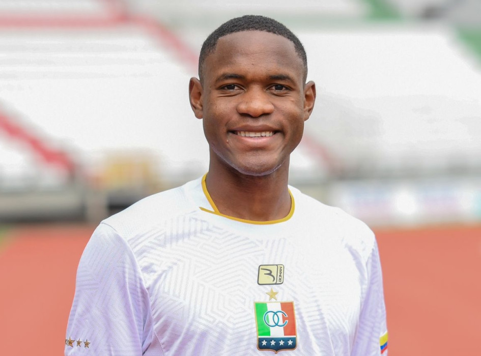 Stalin Valencia, nuevo defensor central del Once Caldas.