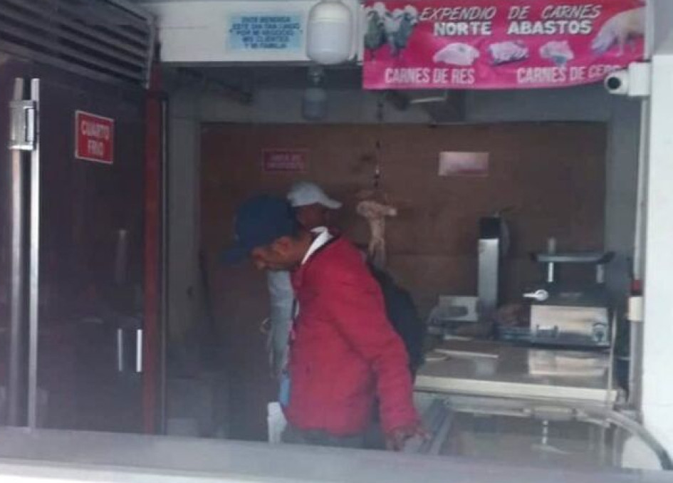 Este es el hombre que las autoridades identificaron como estafador en el barrio Bosques del Norte.