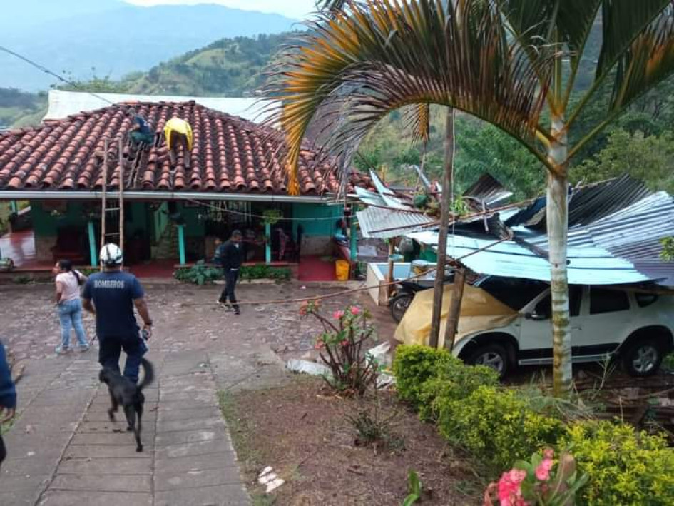 Así quedaron algunas viviendas de la vereda Alto Obispo de Supía tras el vendaval. 