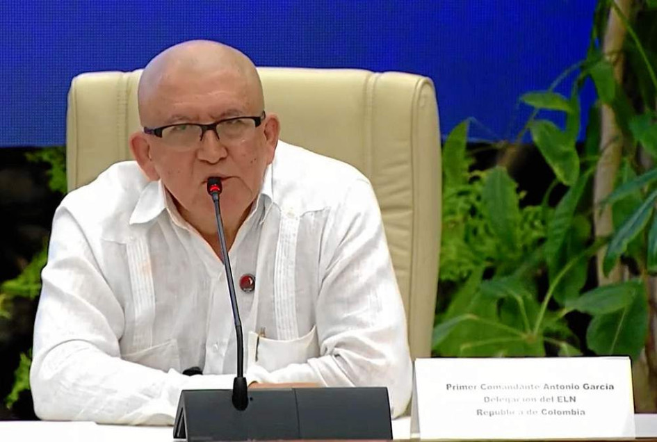 Foto | EFE | LA PATRIA  El máximo comandante del grupo, Eliécer Herlinto Chamorro, alias Antonio García, quien no forma parte de la delegación negociadora, viajó a Venezuela para la reunión extraordinaria.