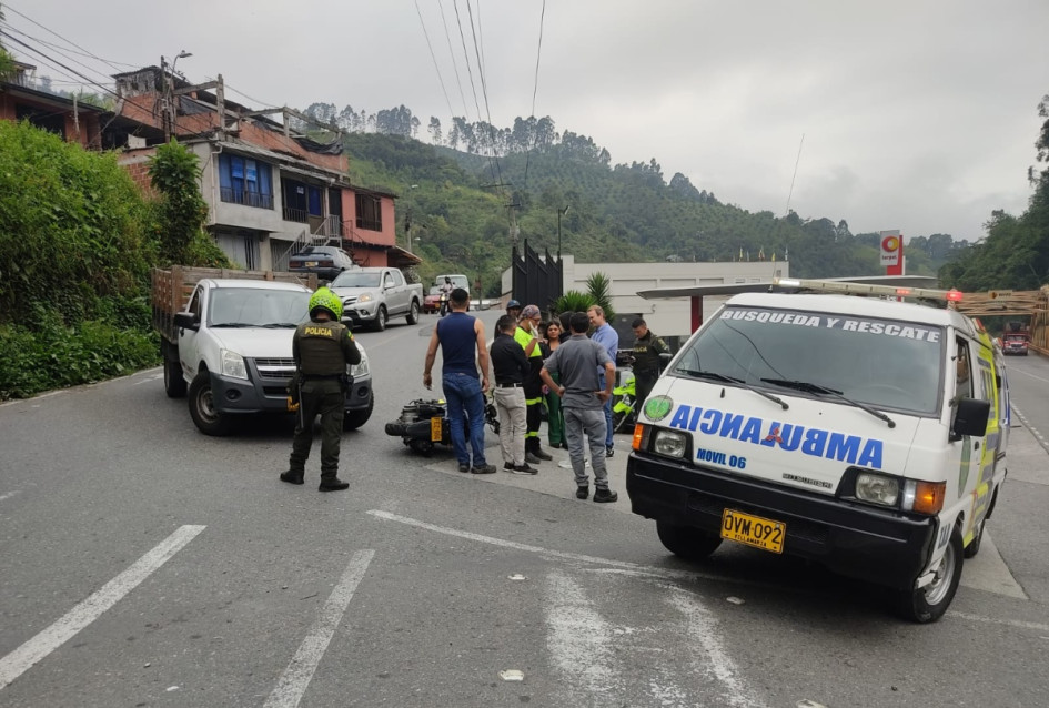 Este fue el accidente en el desvío de la vía Panamericana, en el sector de La Playita, hacia Villamaría y La Florida.