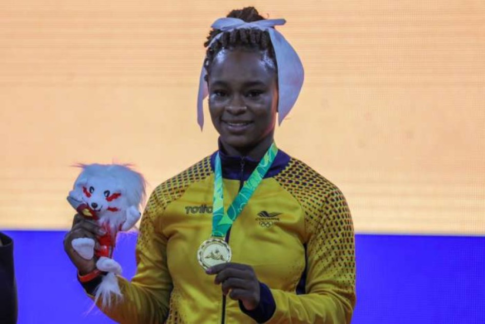 La tulueña Ingrid Vanessa Segura, de 17 años, representa a Caldas en el calendario nacional.