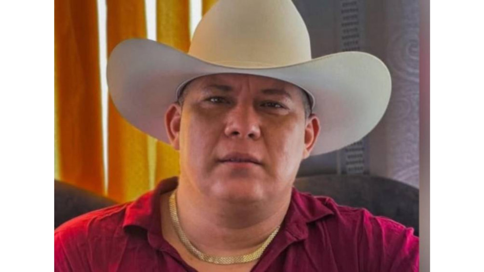 Sebastián Muñoz, artista de música popular, fue asesinado en el ataque sicarial perpetrado en Corinto.