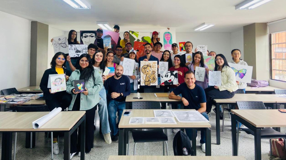 Estudiantes de primer semestre de Diseño Gráfico y profesionales invitados a clase para compartir su experiencia.
