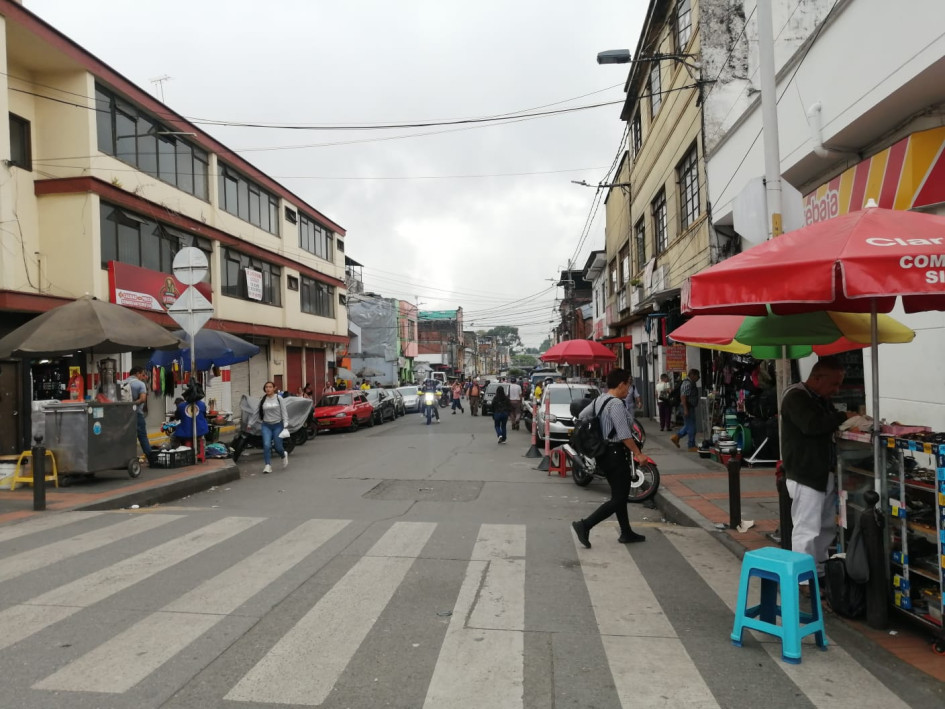 'La Madame' y Juanita extorsionaban a trabajadoras sexuales en la Plaza Alfonso López y bares de la Galería.