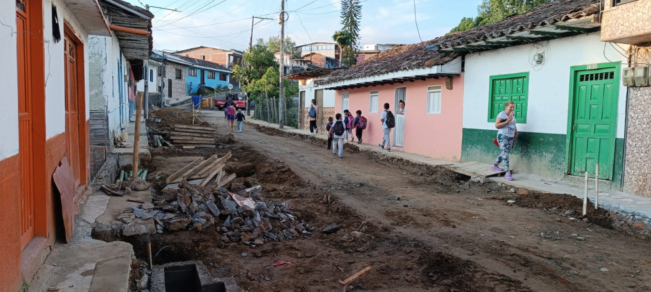 La carrera cuarta de La Merced estará cerrada hasta el próximo 7 de mayo.