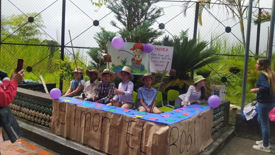 Personificaciones y exposiciones de obras formaron parte de la programación.