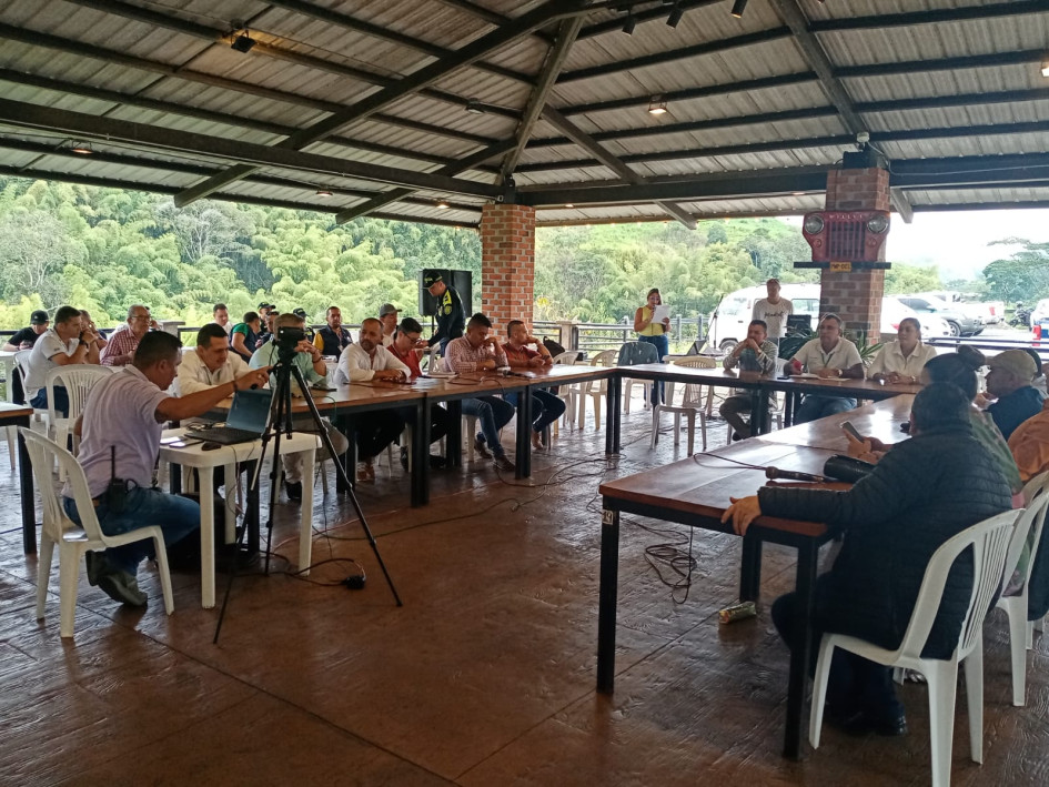 La sesión ordinaria del Concejo de Chinchiná se desarrolla en el restaurante Mi Pueblo, en la doble calzada.