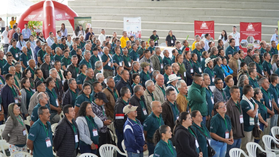 El gerente de la Federación Nacional de Cafeteros visitó este jueves Anserma (Caldas) para reunirse con el Comité de Cafeteros del departamento y 450 caficultores.
