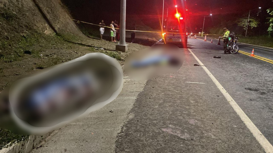 El accidente ocurrió pasadas las 7:00 p.m. sobre la vía Manizales-Medellín.