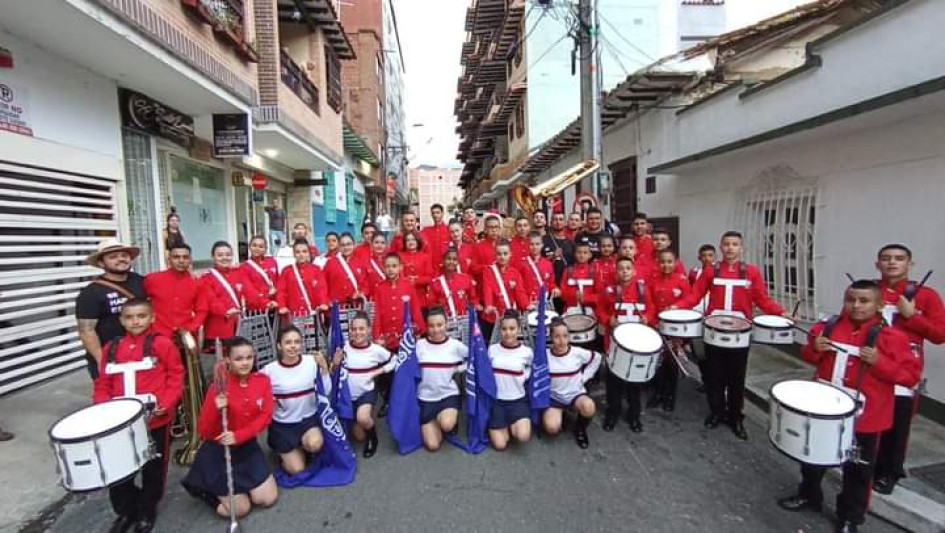 La banda músico marcial adscrita a la Institución Normal San José de Pácora, en el Concurso Nacional de Bandas en Girardota (Antioquia).