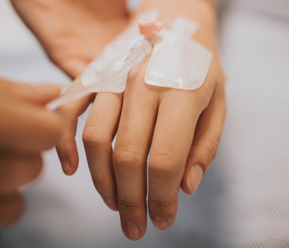 A las afectadas les suministraron líquidos endovenosos.