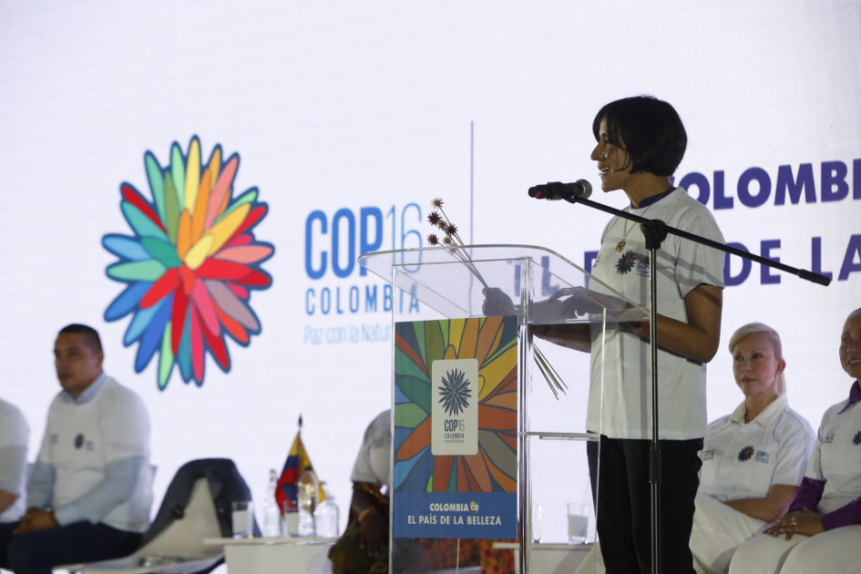 La ministra de Ambiente de Colombia, Susana Muhamad, durante el lanzamiento del logo de la COP16, en Cali.