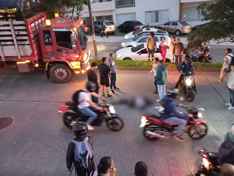 Un peatón fue arrollado este miércoles en una avenida de Manizales. 