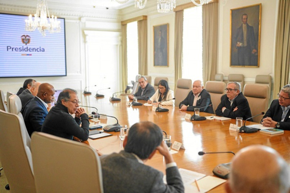 Foto | Presidencia de la República | LA PATRIA  La reunión se celebró en la Casa de Nariño y participaron el jefe de Comunes, Rodrigo Londoño, y otros dirigentes de ese partido, surgido de la desmovilización de las Farc, como Rodrigo Granda, Jaime Alberto Parra, Julián Gallo, Pablo Catatumbo y Pastor Alape.