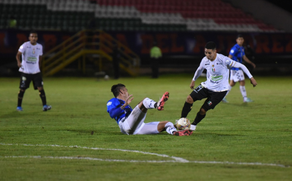 El volante Mateo García anotó su primer gol oficial con la camiseta del Once Caldas.